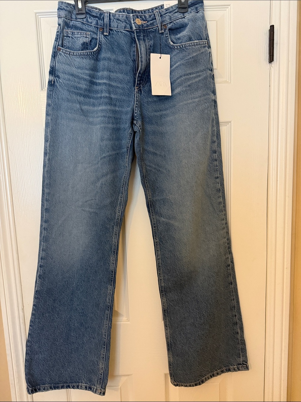 Zara Women's Faded Blue Wide-Leg Jeans